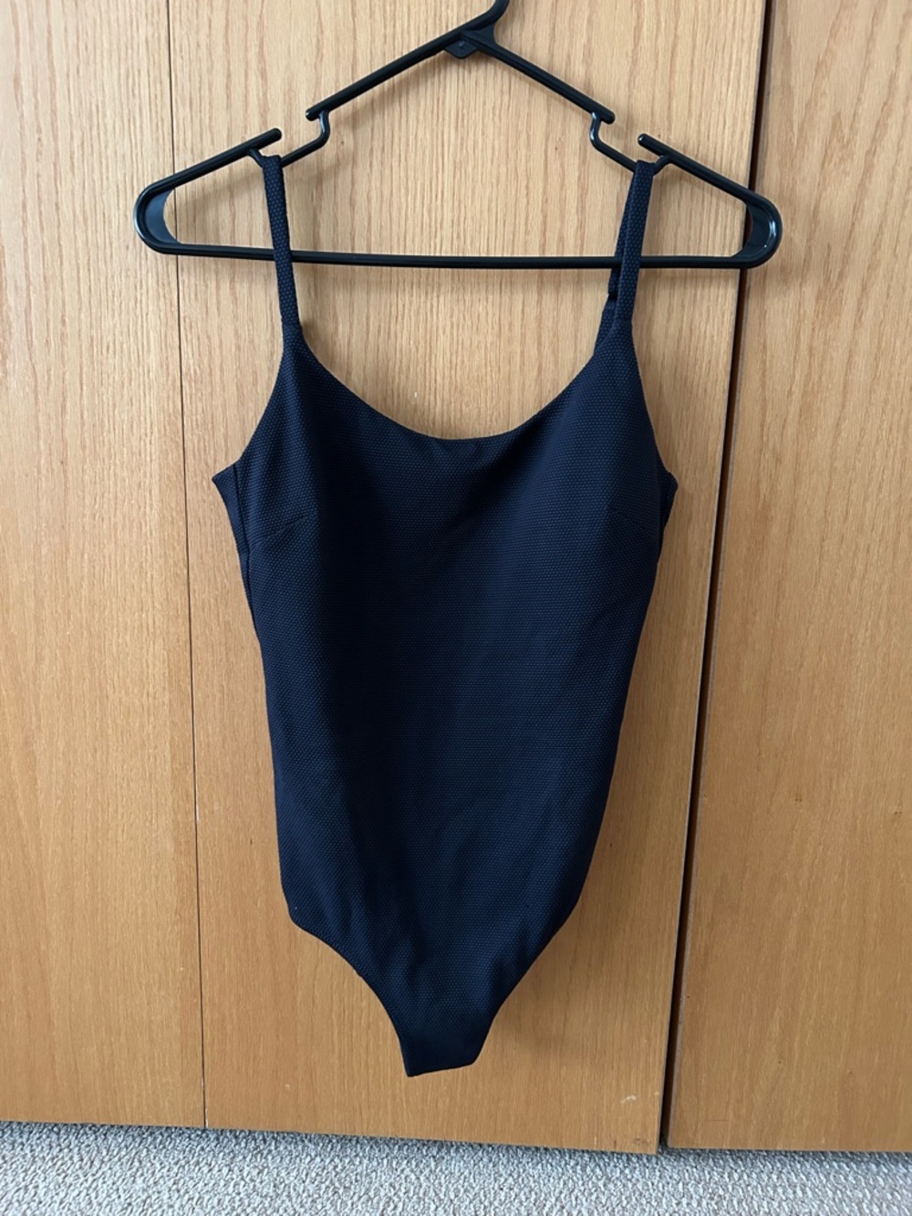Lululemon swimsuit one piece black, small. Great condition! 🩱